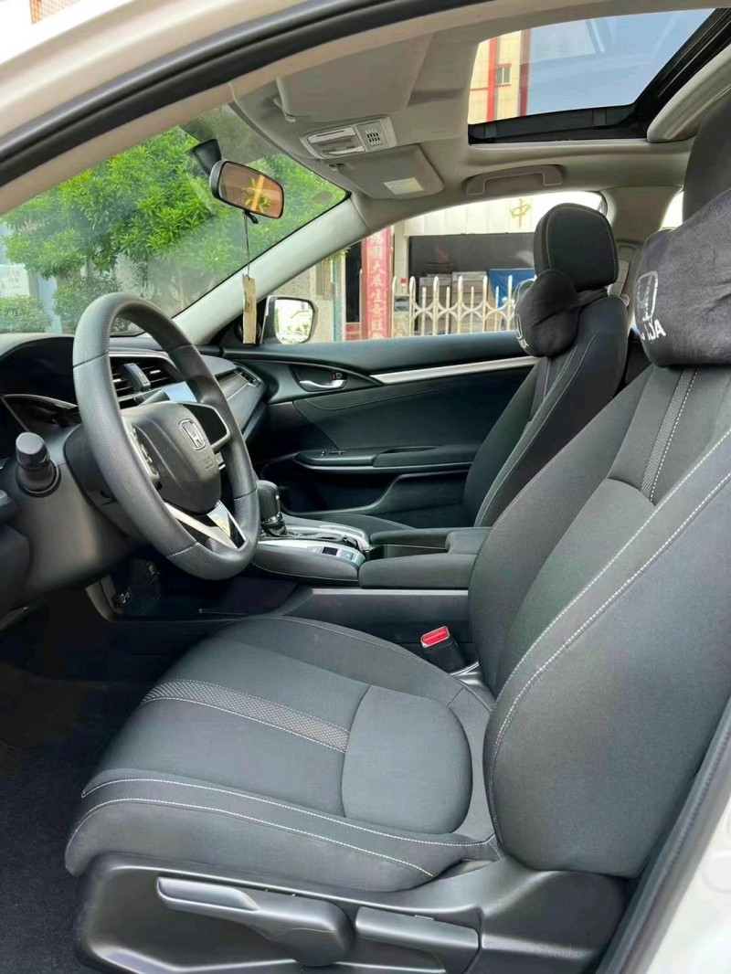 广州22年本田思域9