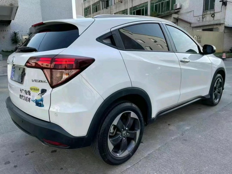 中山18年本田缤智5