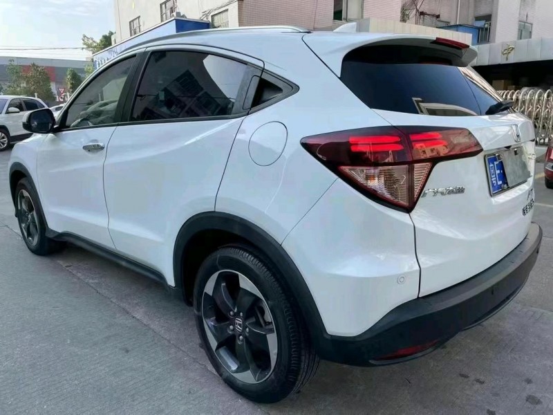 中山18年本田缤智6