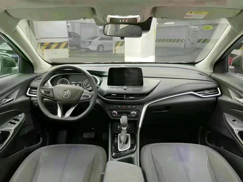 成都22年别克昂科拉7