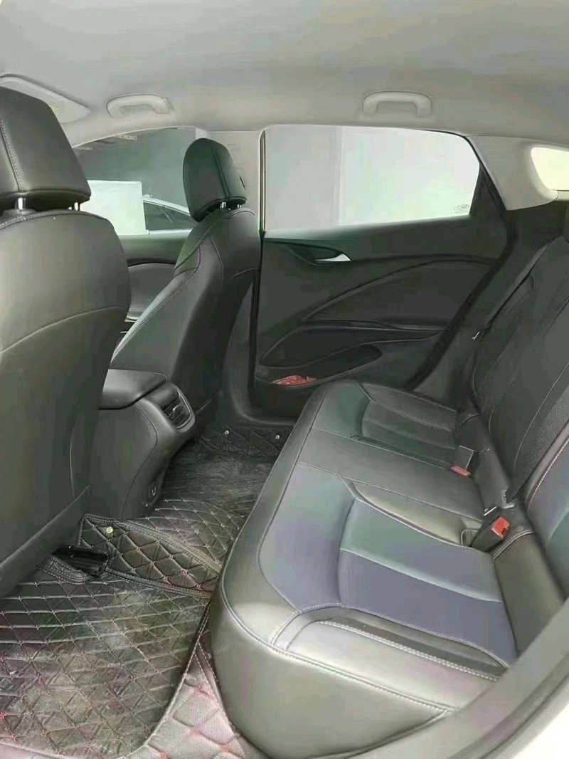 成都21年别克微蓝7