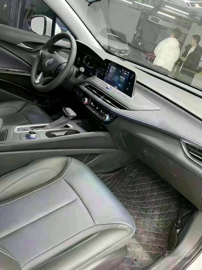 成都21年别克微蓝8