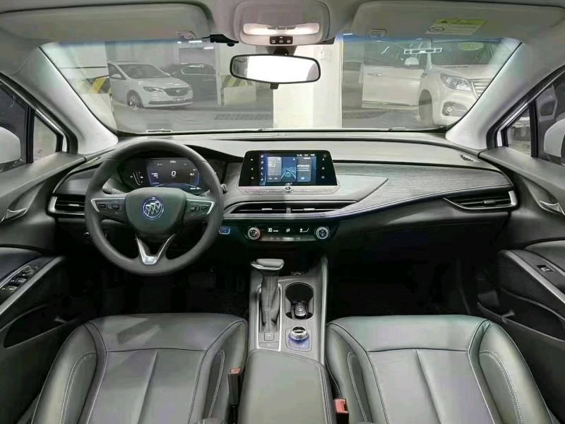 成都21年别克微蓝9