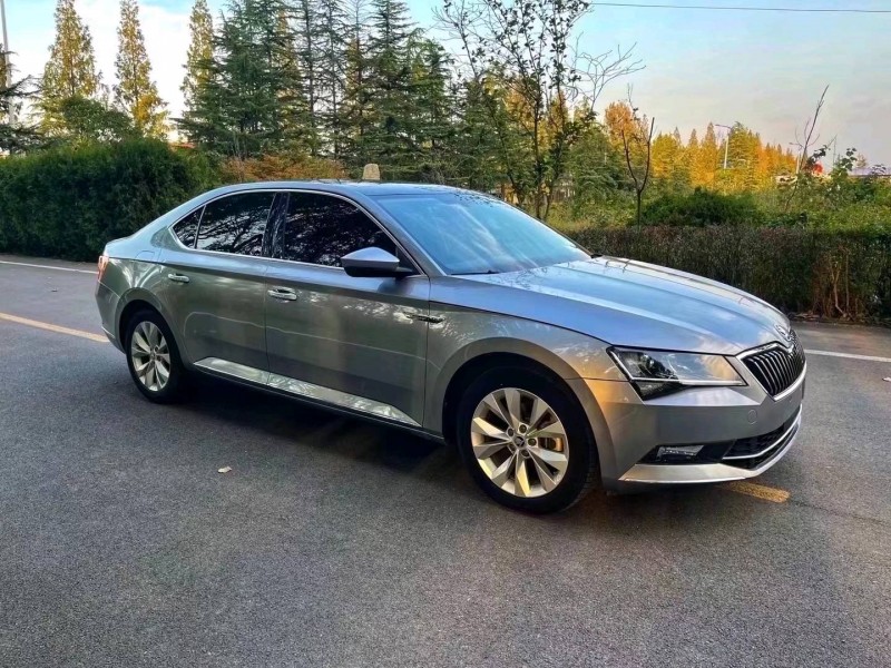 枣庄18年斯柯达速派2