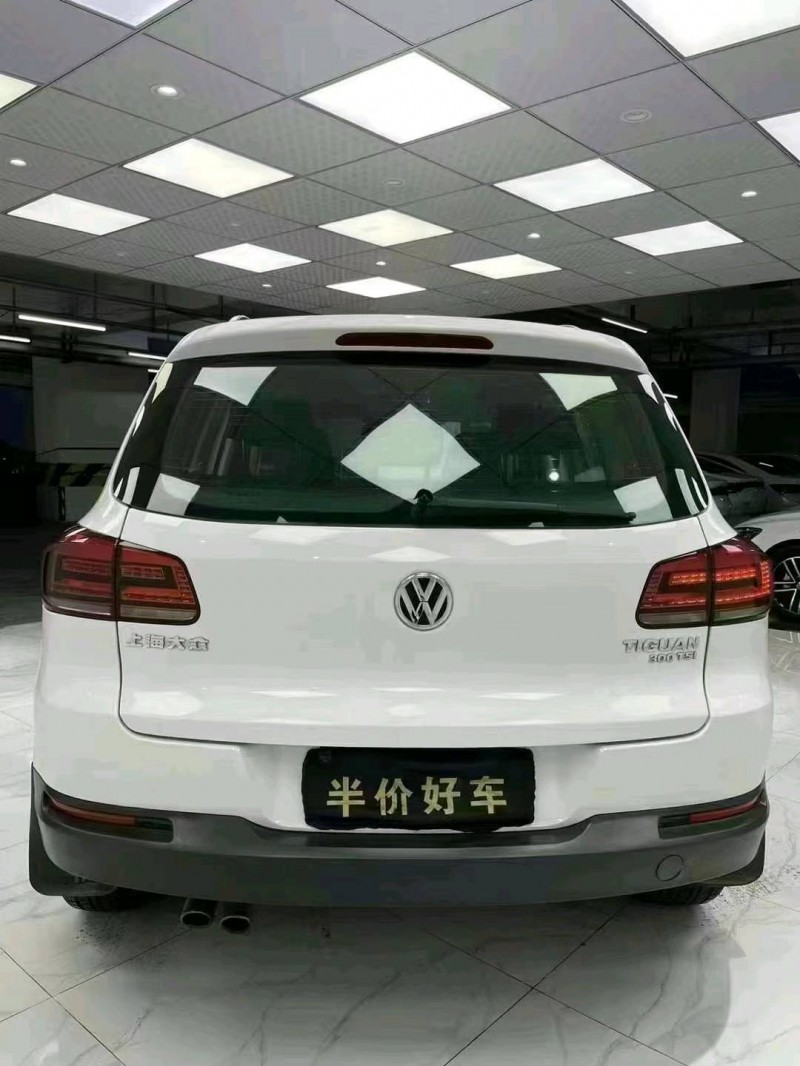 成都16年大众途观5