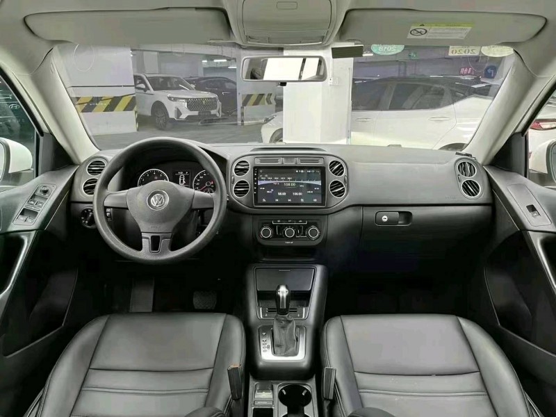 成都16年大众途观9