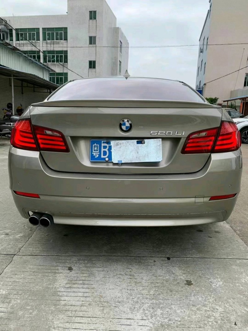 中山11年宝马5系4