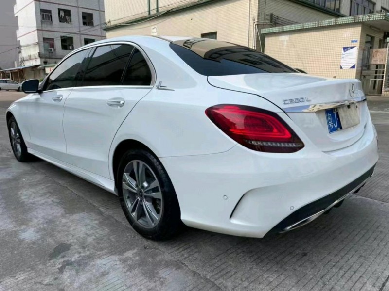 中山19年奔驰C4