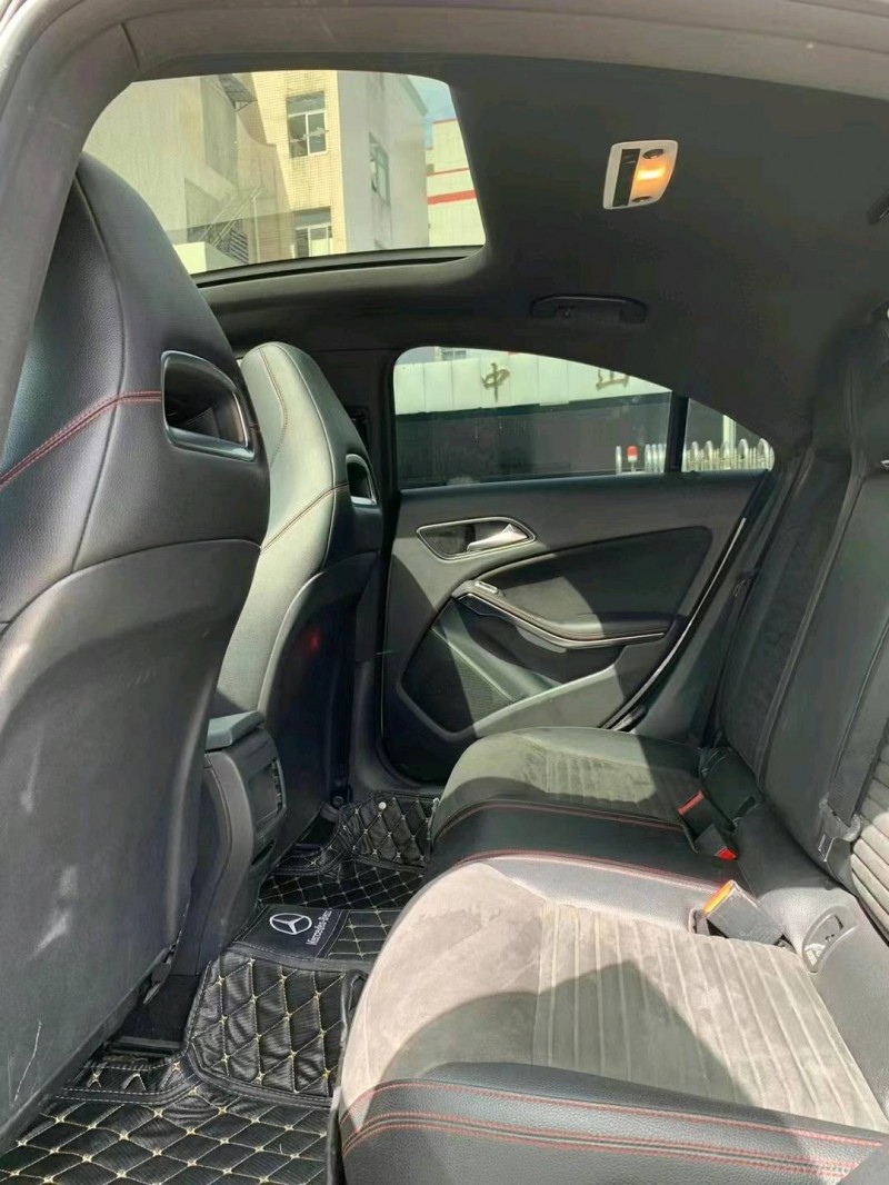 中山18年奔驰CLA6