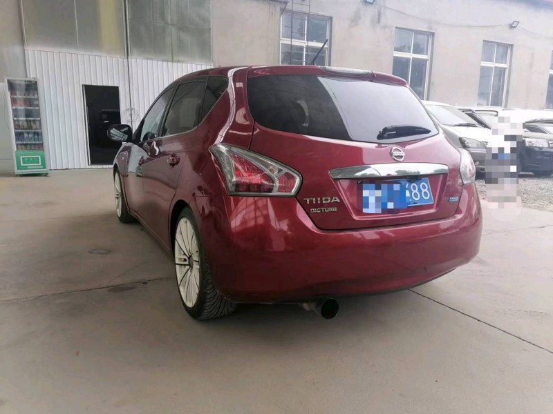 保定13年日产骐达8