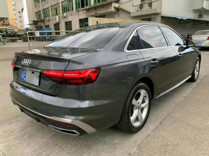 中山21年奥迪A4L5