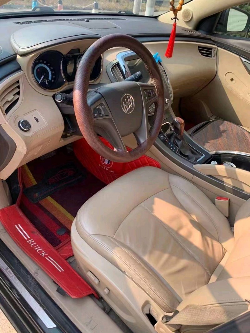 珠海13年别克君越7