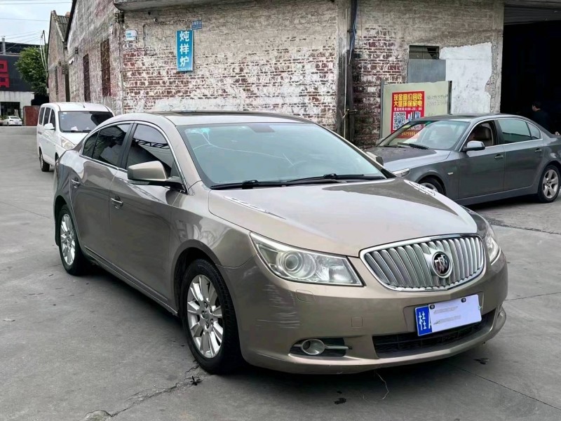 珠海10年别克君越9