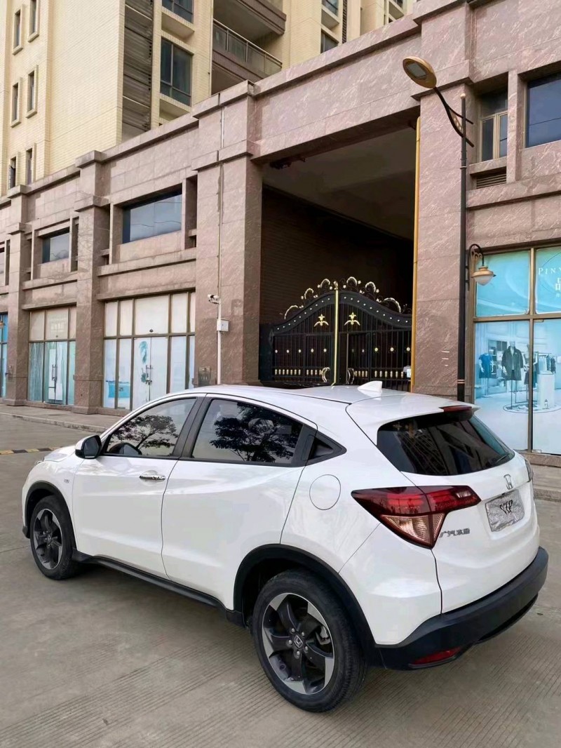 珠海18年本田缤智3