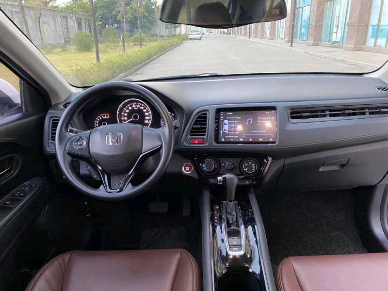 珠海18年本田缤智4