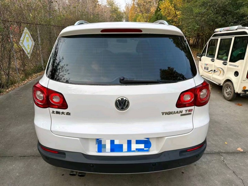 保定13年大众途观9