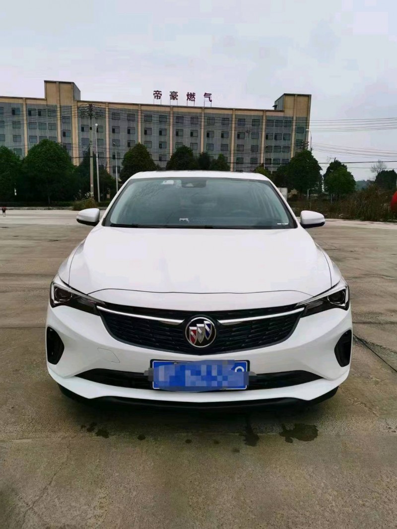 邢台22年别克威朗8