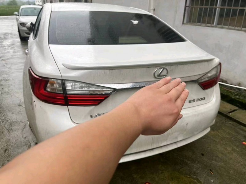 东莞16年雷克萨斯ES7