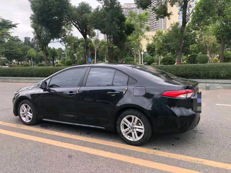 邯郸21年丰田雷凌7