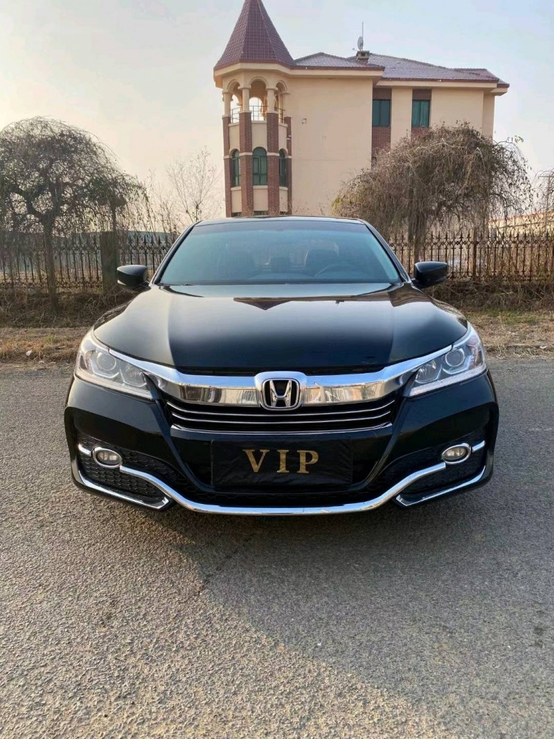 沈阳18年本田雅阁1