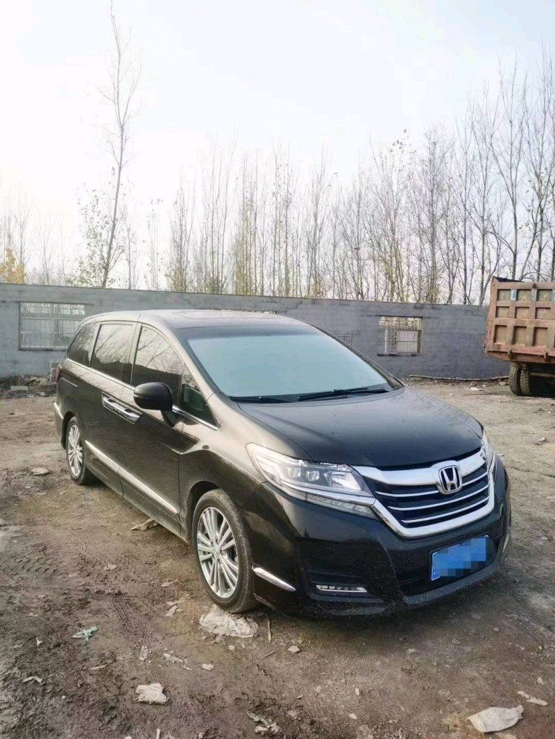 苏州18年本田艾力绅7