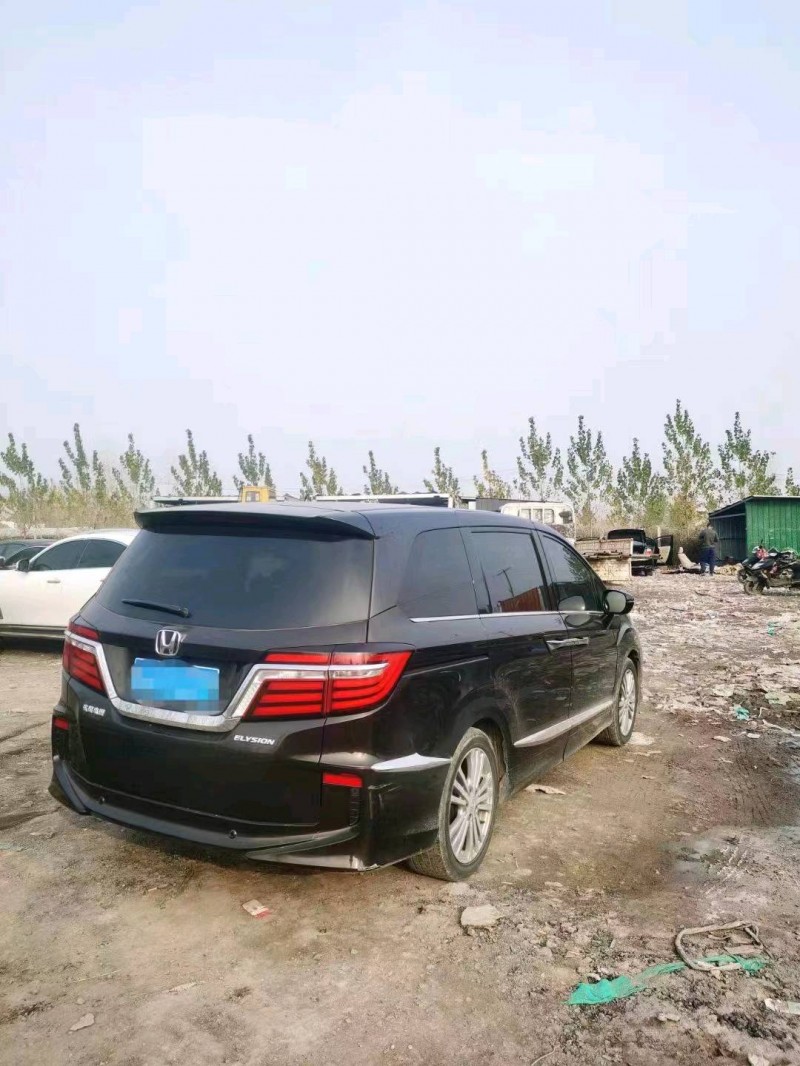 苏州18年本田艾力绅6