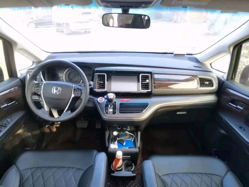 苏州18年本田艾力绅5