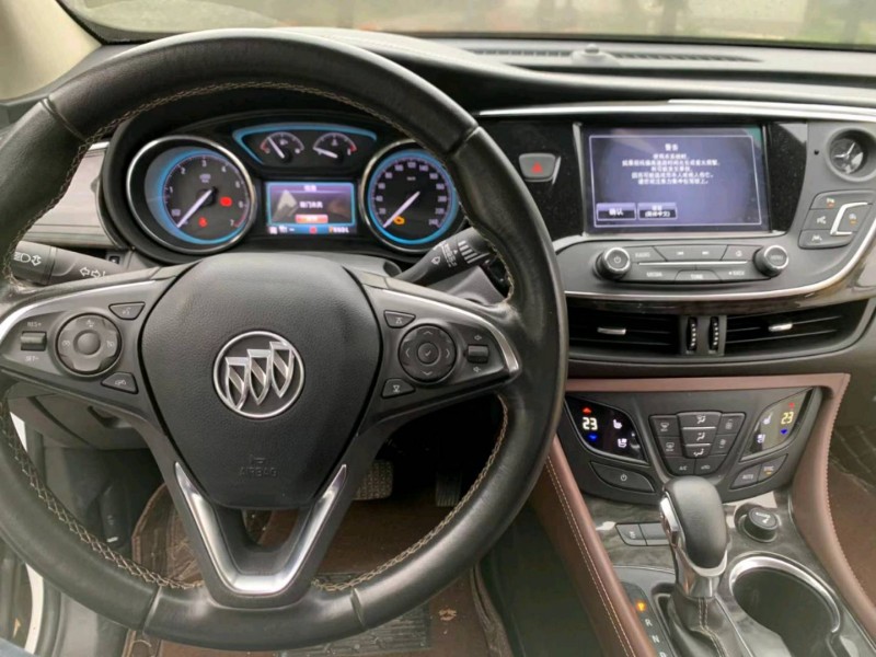 成都15年别克昂科威15