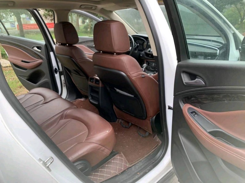 成都15年别克昂科威12