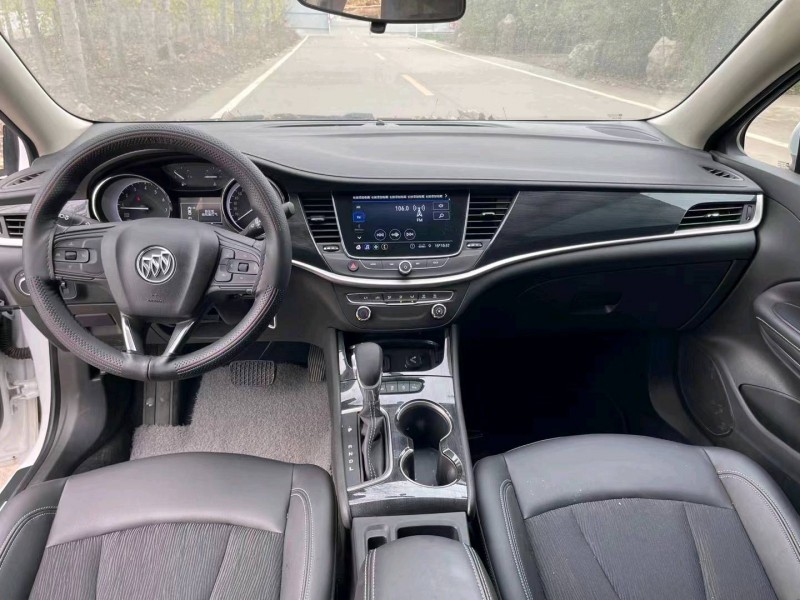 枣庄21年别克威朗7