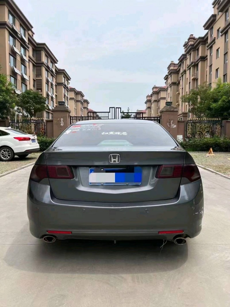 青岛10年本田思铂睿9