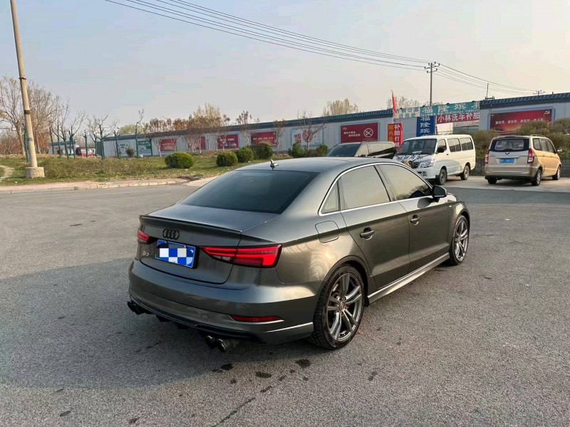 邯郸18年奥迪S38