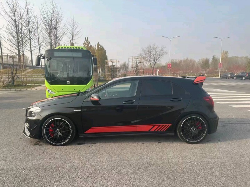 邯郸17年奔驰AMG4