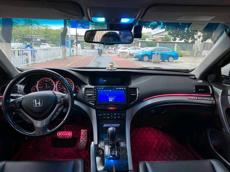 广州11年本田思铂睿3