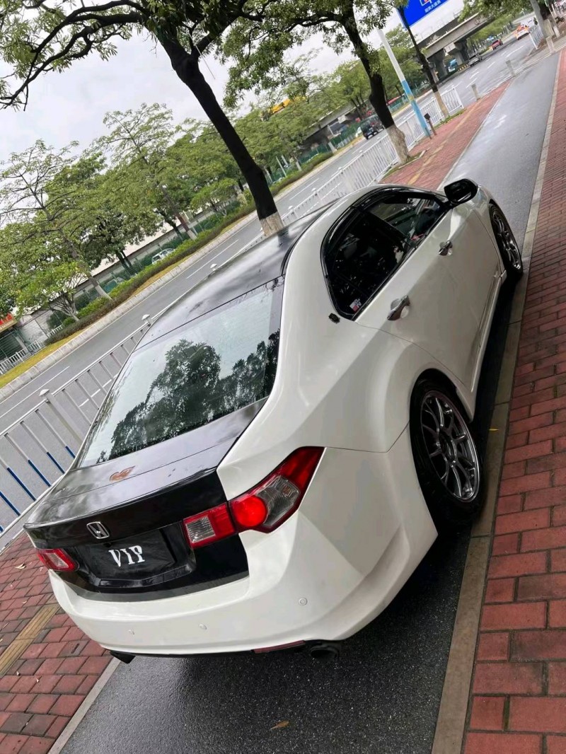 广州11年本田思铂睿2