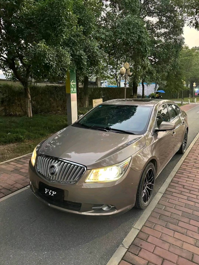 广州10年别克君越3