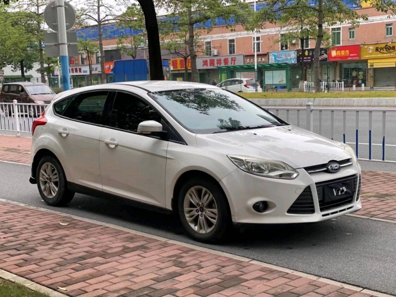 广州14年福特福克斯2