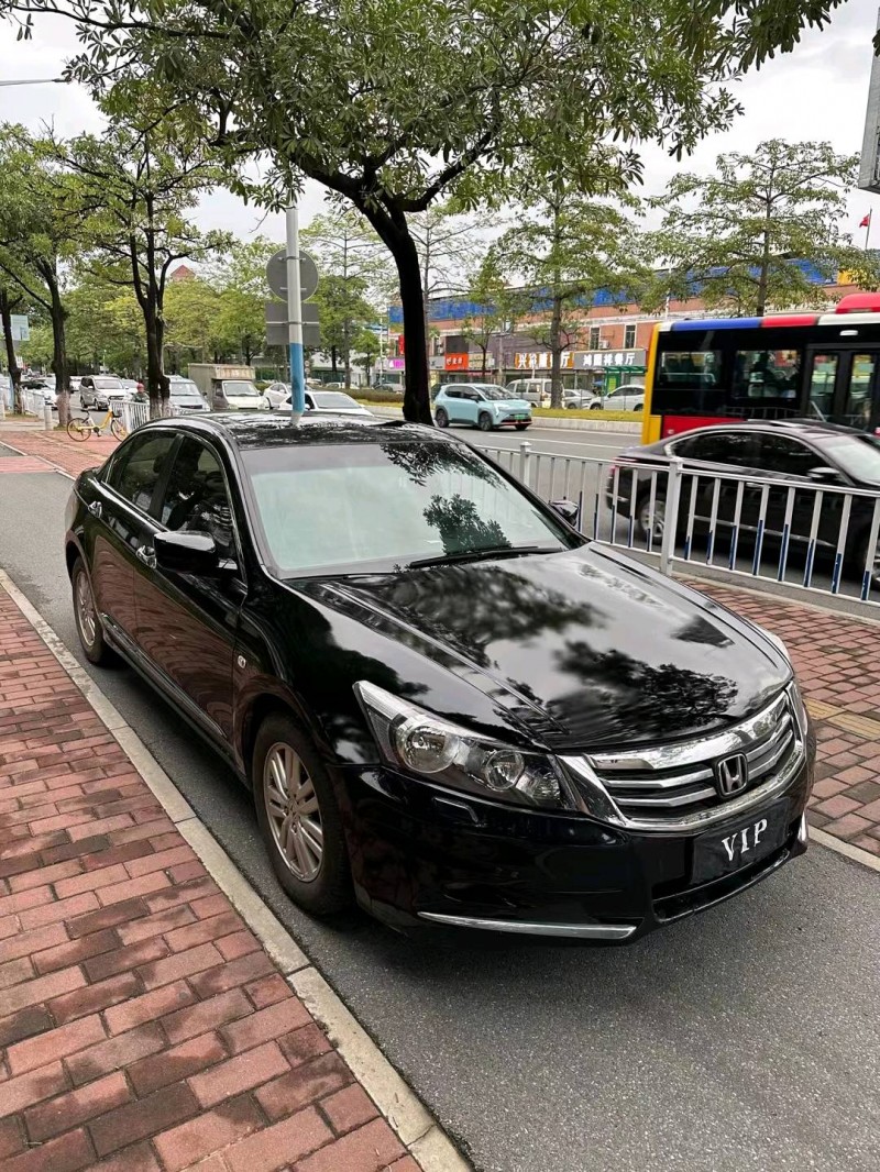 广州09年本田雅阁2