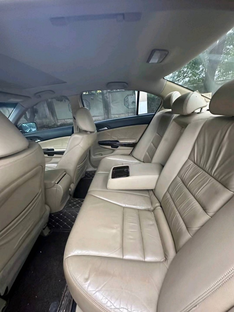 广州09年本田雅阁5