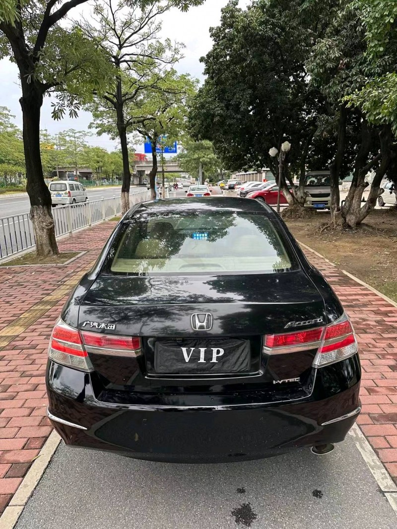 广州09年本田雅阁9