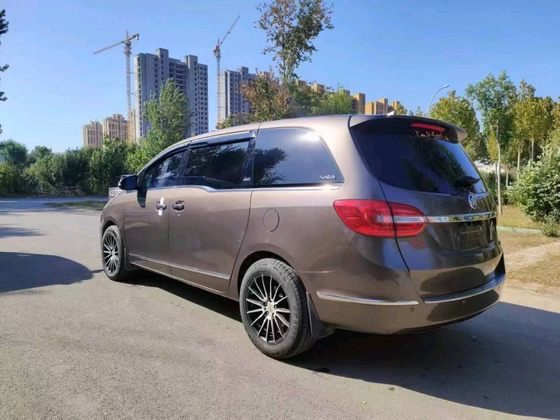 枣庄16年别克GL84