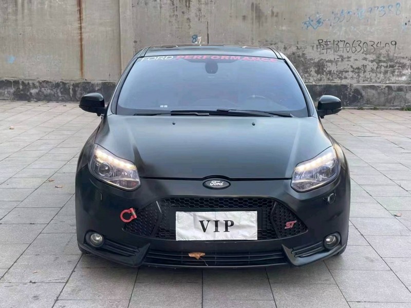 青岛13年福特福克斯1