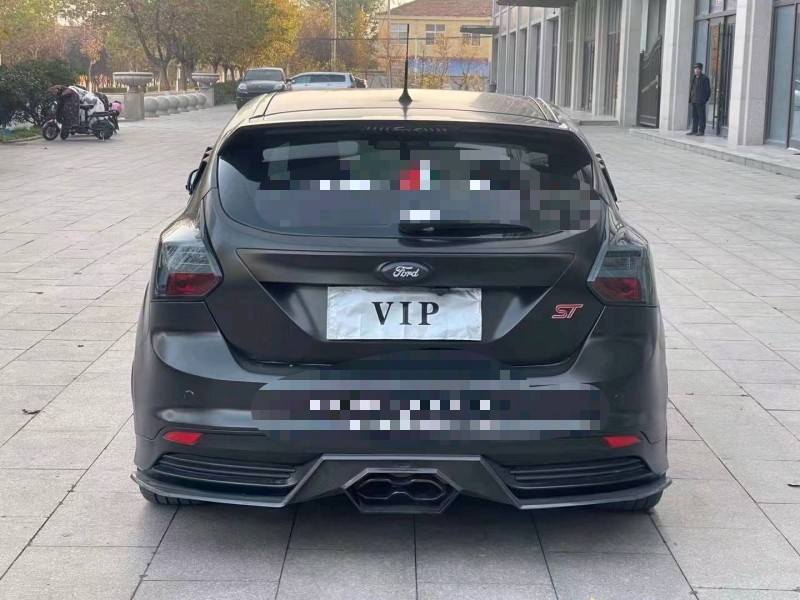 青岛13年福特福克斯9