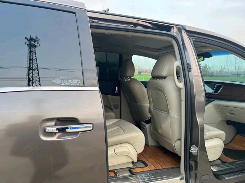 徐州18年别克GL85