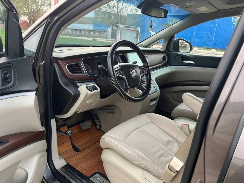 徐州18年别克GL86