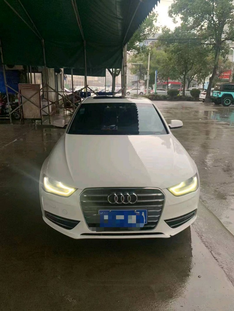 嘉兴14年奥迪A4L1