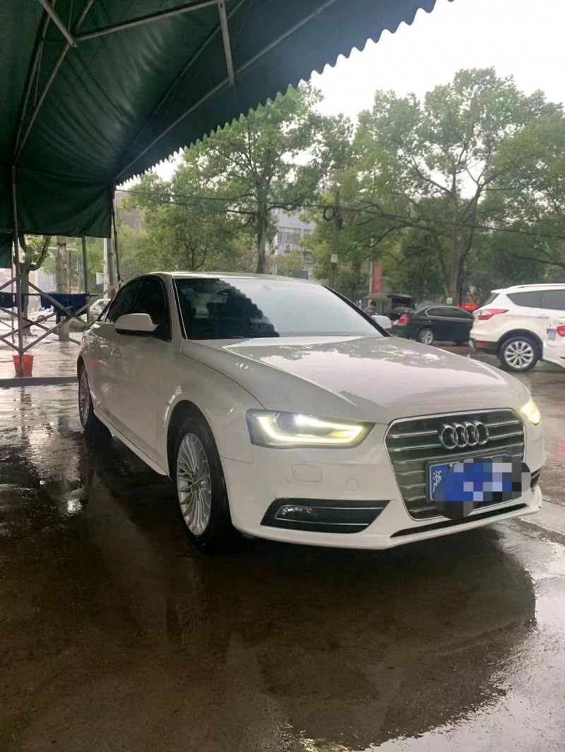 嘉兴14年奥迪A4L2