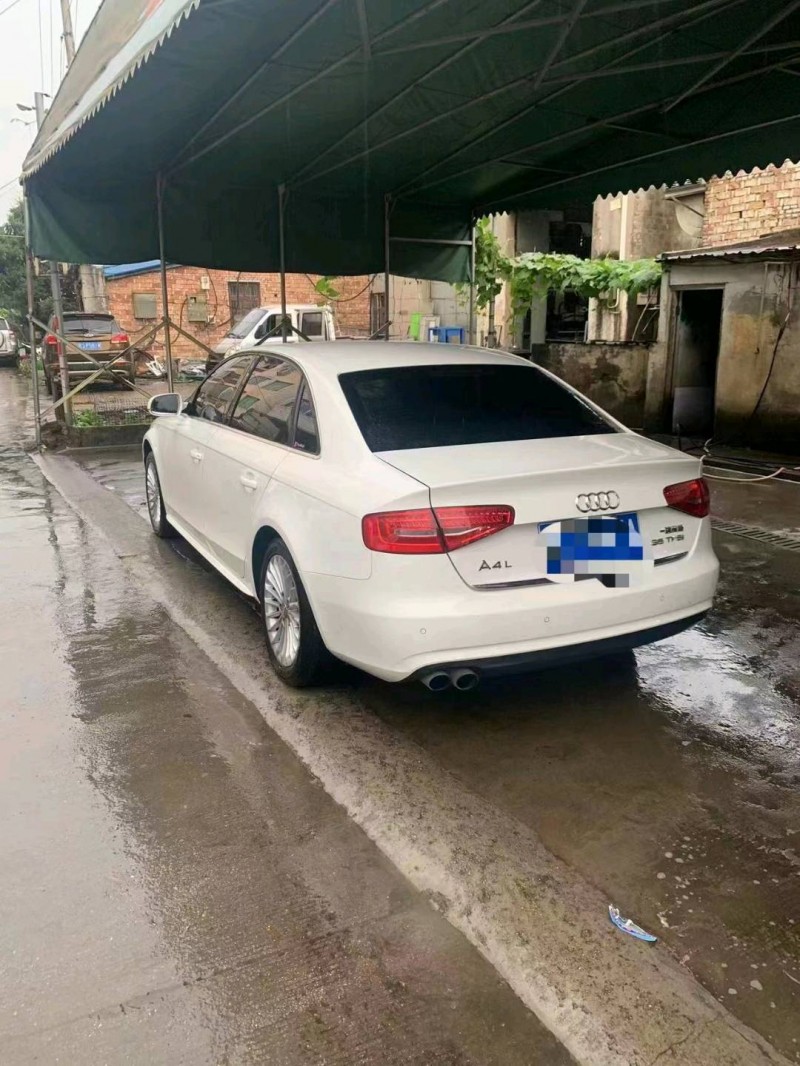 嘉兴14年奥迪A4L6