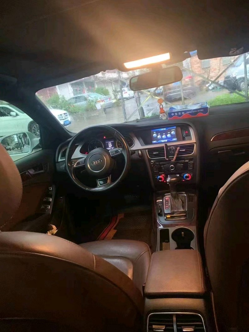 嘉兴14年奥迪A4L7