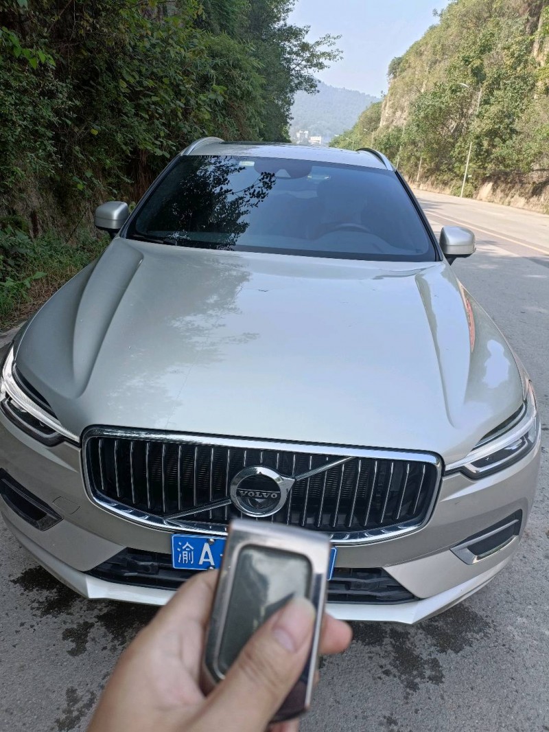 重庆20年沃尔沃XC609